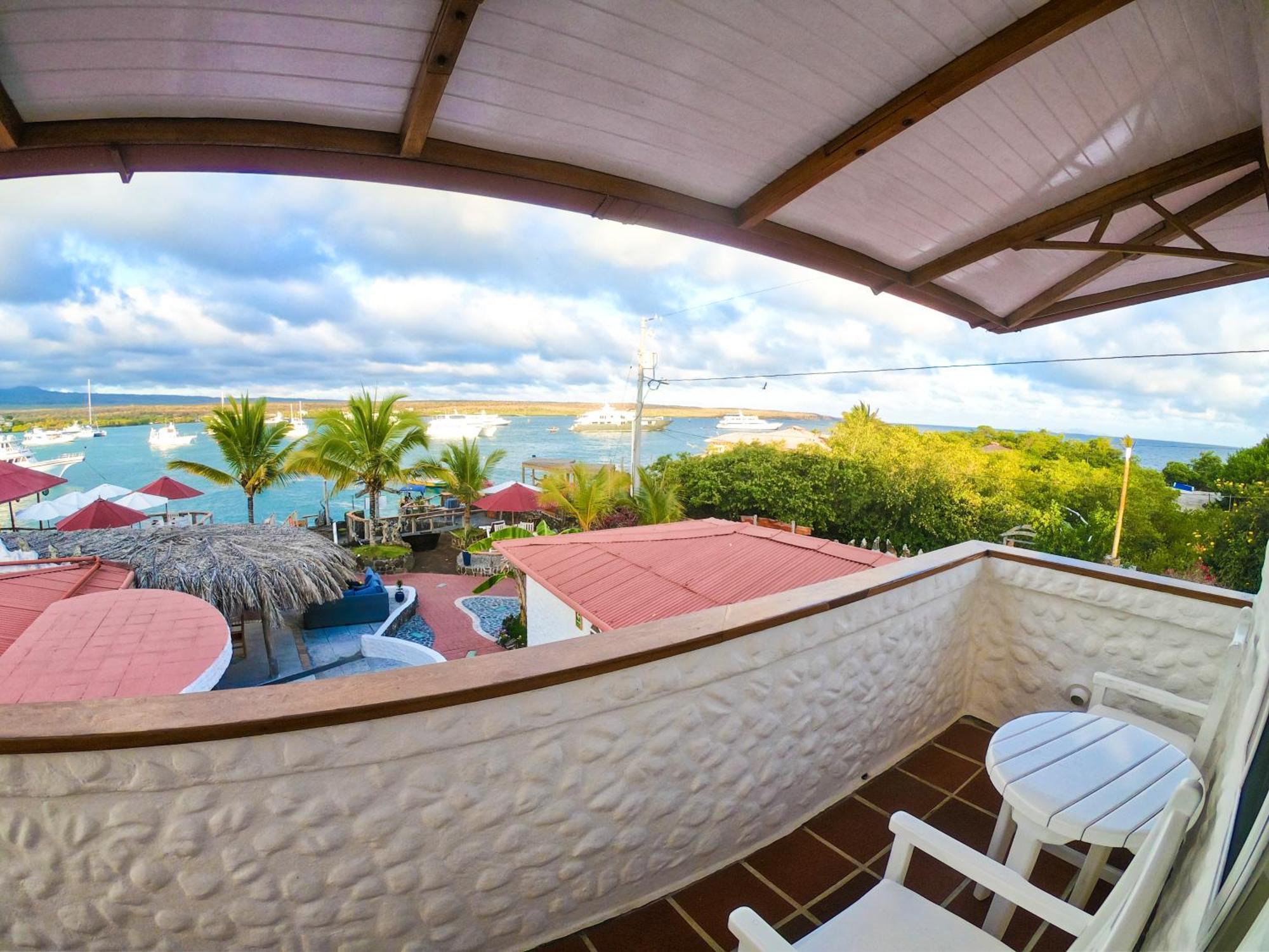 Hotel Angermeyer Waterfront Inn 푸에르토아요라 외부 사진