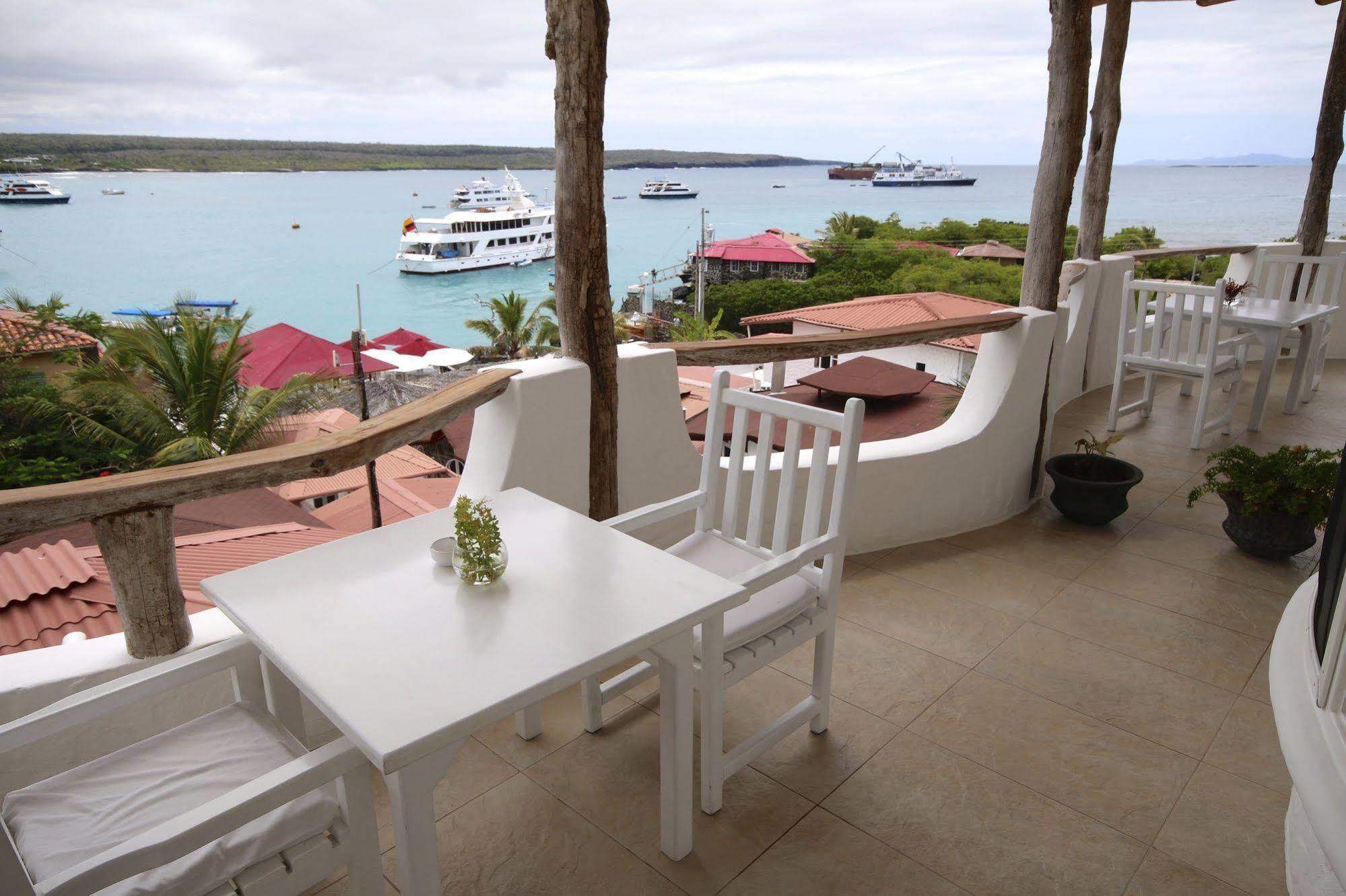 Hotel Angermeyer Waterfront Inn 푸에르토아요라 외부 사진